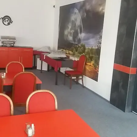 Pavov Motel 3*
