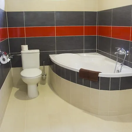 Pávov Motel 3*