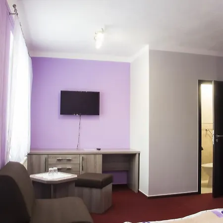 Pávov
